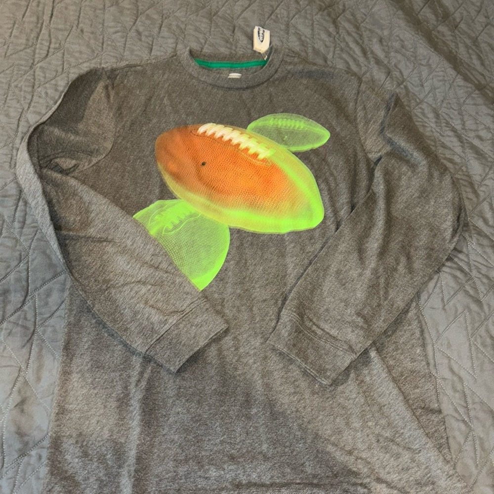 New NWT Old Navy XL long sleeve gray football graphic tee